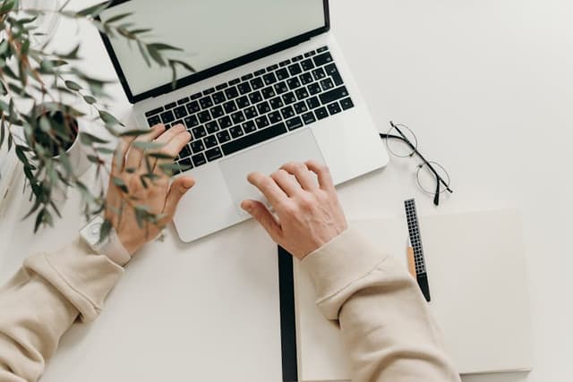 Tailoring a resume for a job with Expertresume in 2025