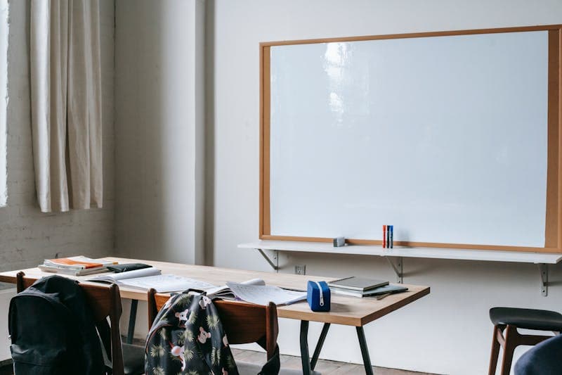 Listing remote work on resume with Expertresume in 2025